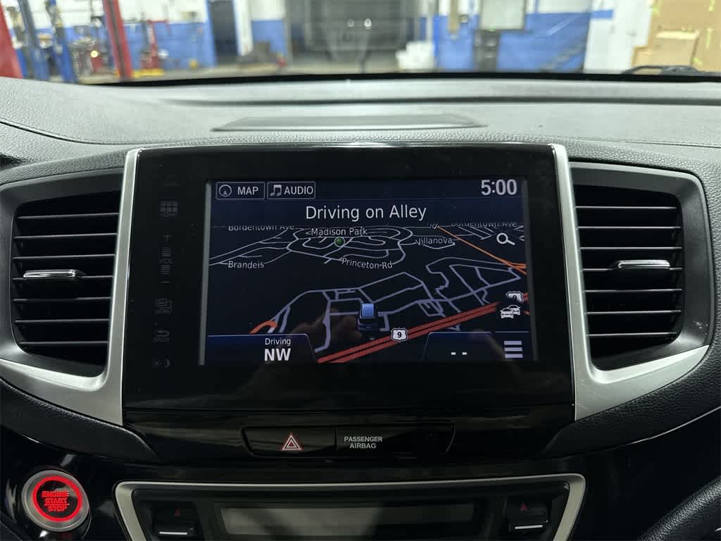 Thumbnail: 2016 Honda Pilot - 21