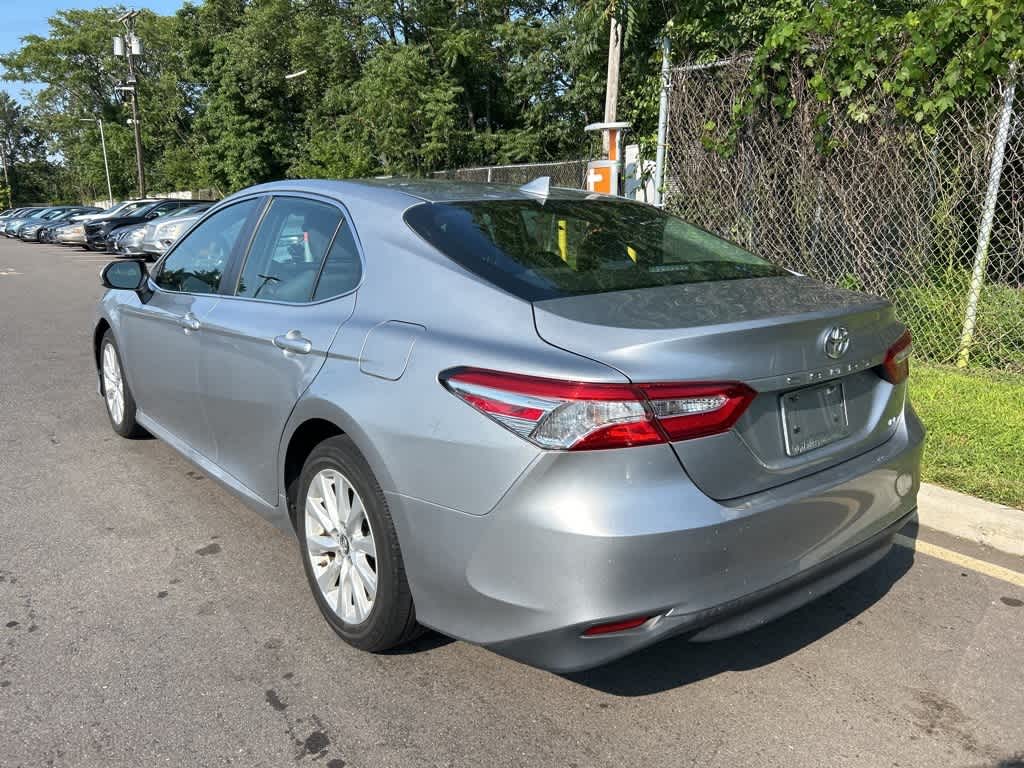 Thumbnail: 2019 Toyota Camry - 10