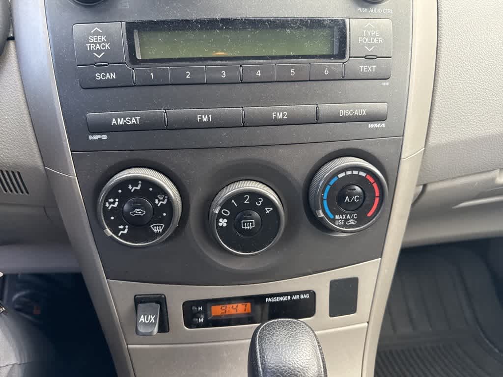 Thumbnail: 2011 Toyota Corolla - 17