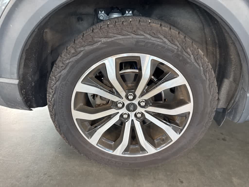 Thumbnail: 2020 Ford Explorer - 27