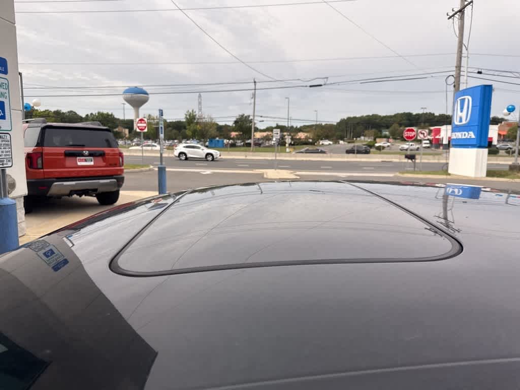 Thumbnail: 2012 Volkswagen Passat - 9