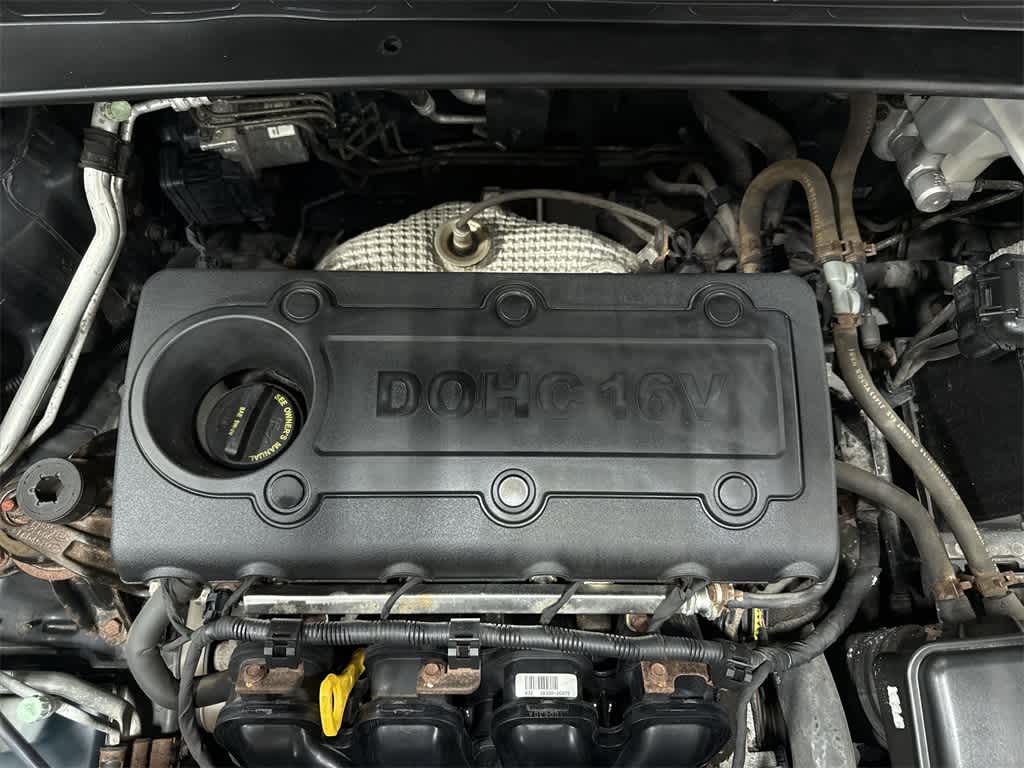 Thumbnail: 2011 Hyundai Tucson - 12