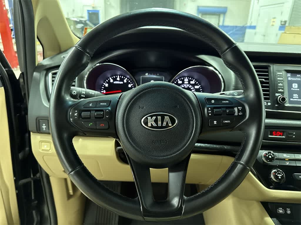 Thumbnail: 2018 Kia Sedona - 19
