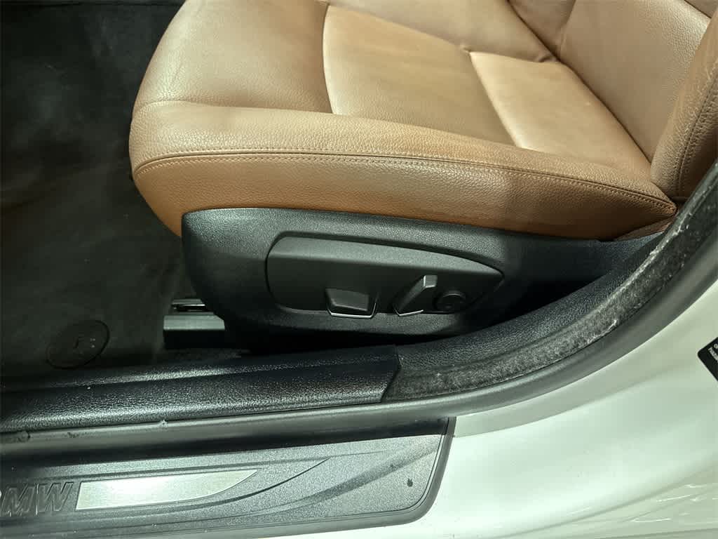 Thumbnail: 2016 BMW 5 Series - 34