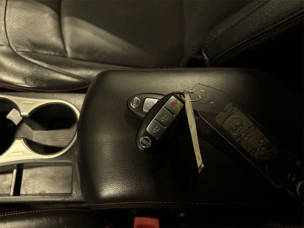 Thumbnail: 2011 Nissan Rogue - 33