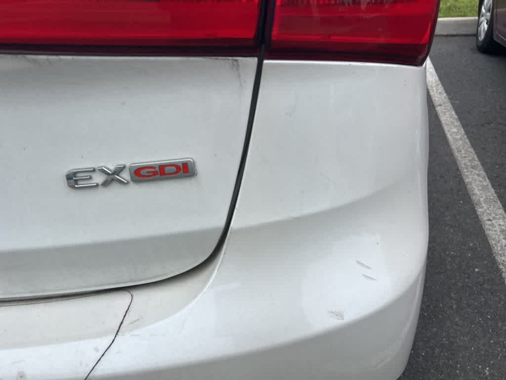 Thumbnail: 2016 Kia Forte - 18