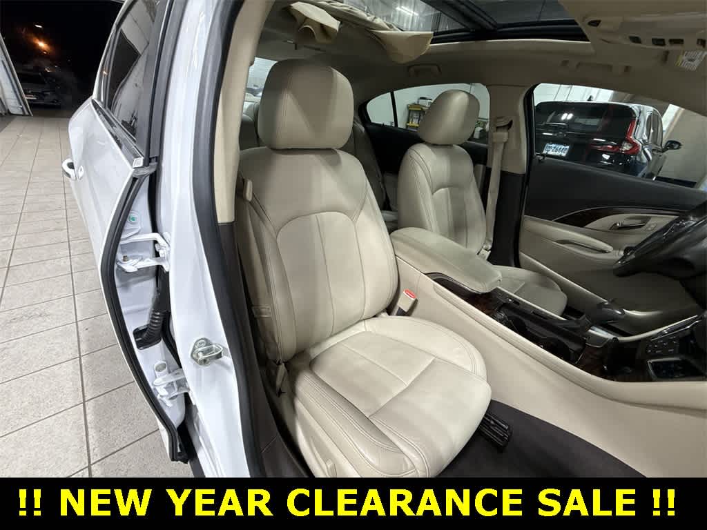 Thumbnail: 2015 Buick LaCrosse - 16