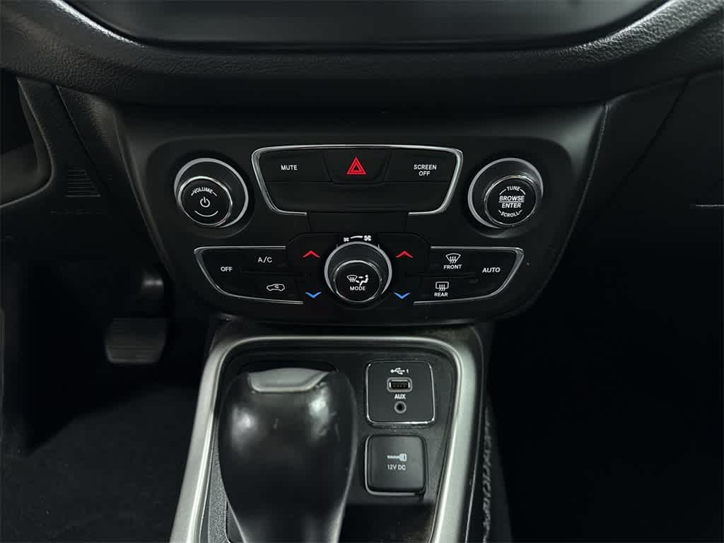 Thumbnail: 2020 Jeep Compass - 21