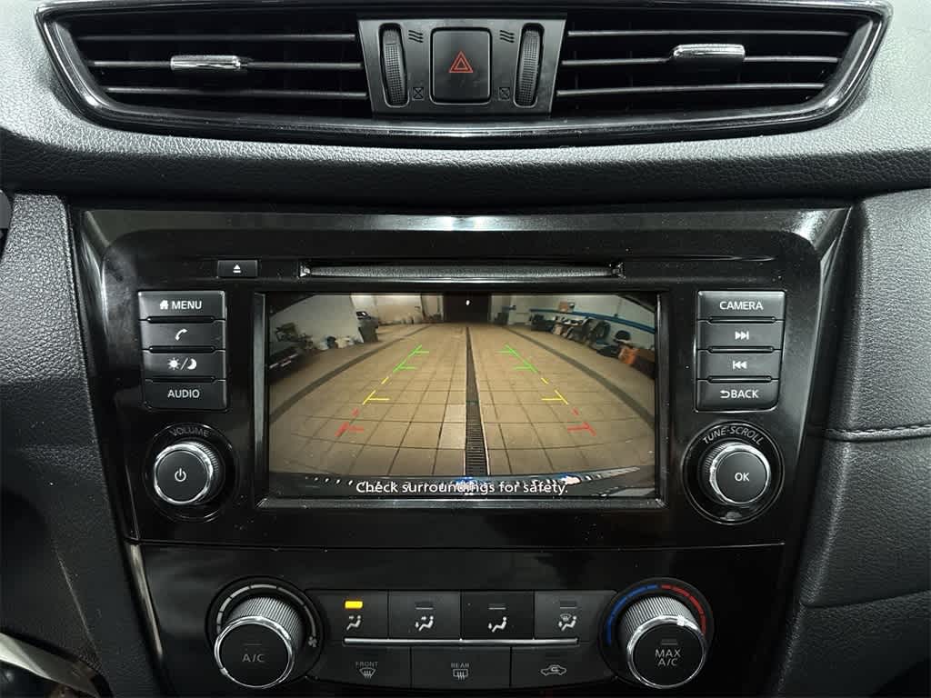 Thumbnail: 2018 Nissan Rogue - 23