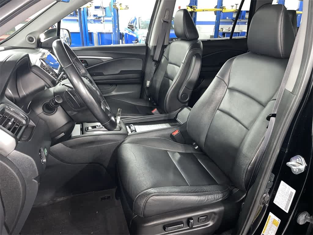 Thumbnail: 2021 Honda Pilot - 15