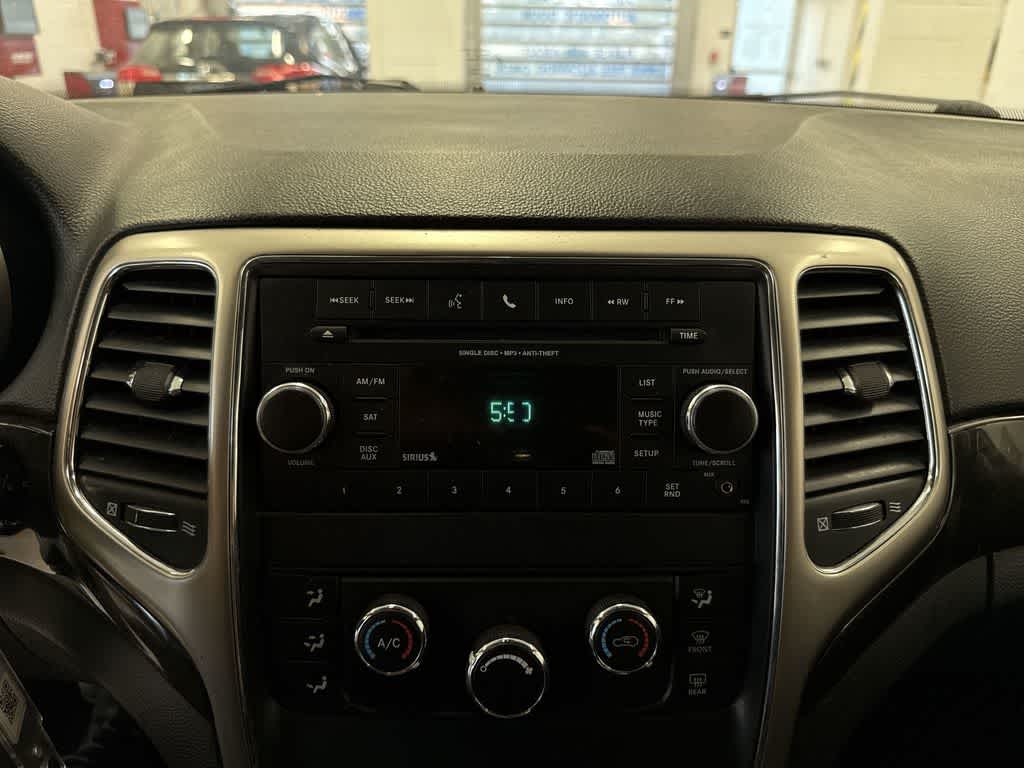 Thumbnail: 2012 Jeep Grand Cherokee - 20