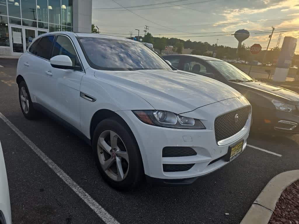 Thumbnail: 2020 Jaguar F-Pace - 4