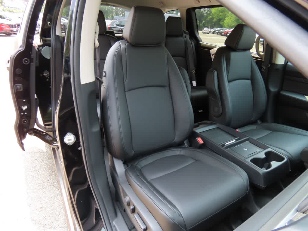 Thumbnail: 2026 Honda Odyssey - 17