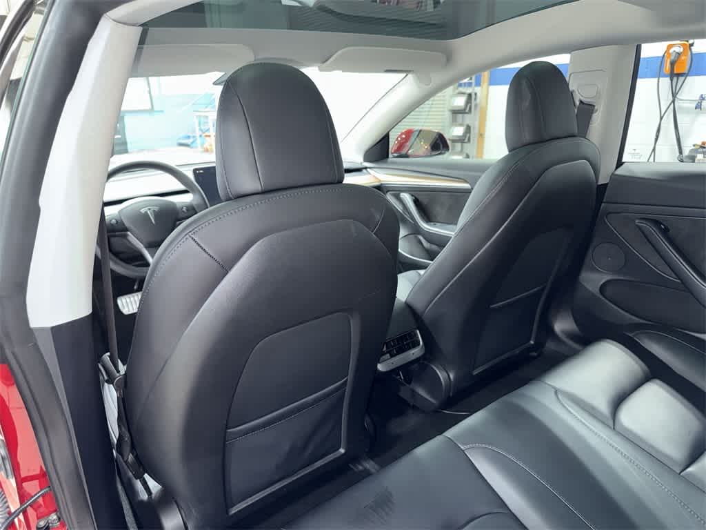 Thumbnail: 2023 Tesla Model 3 - 29