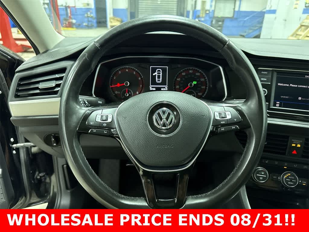 Thumbnail: 2019 Volkswagen Jetta - 18