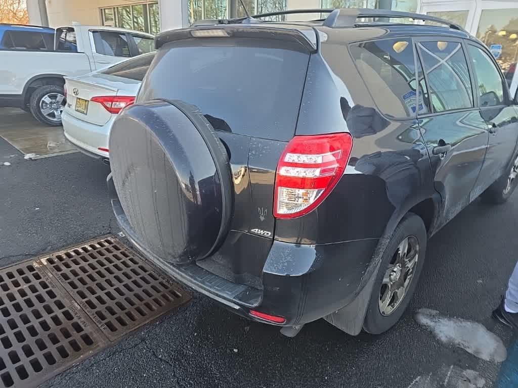 Thumbnail: 2011 Toyota RAV4 - 18