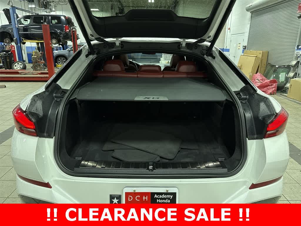 Thumbnail: 2022 BMW X6 - 11