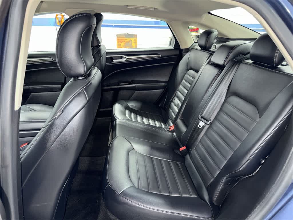 Thumbnail: 2018 Ford Fusion - 17