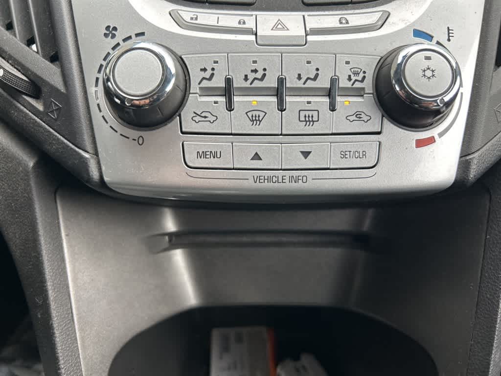 Thumbnail: 2011 Chevrolet Equinox - 8