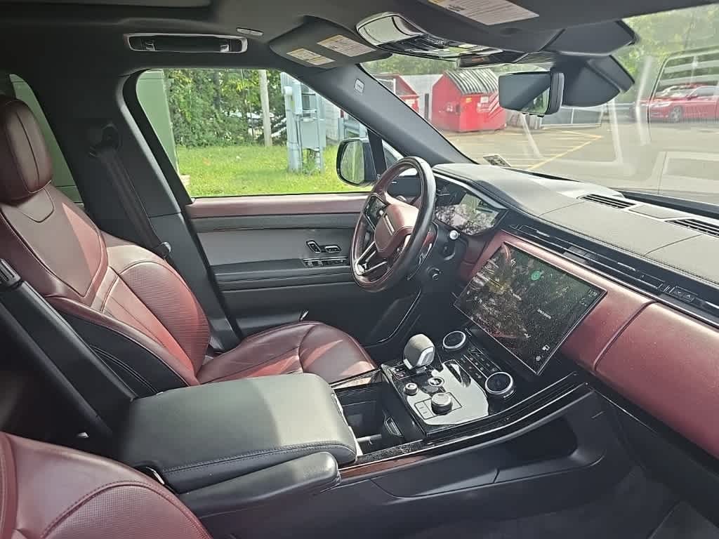 Thumbnail: 2023 Land Rover Range Rover Sport - 18