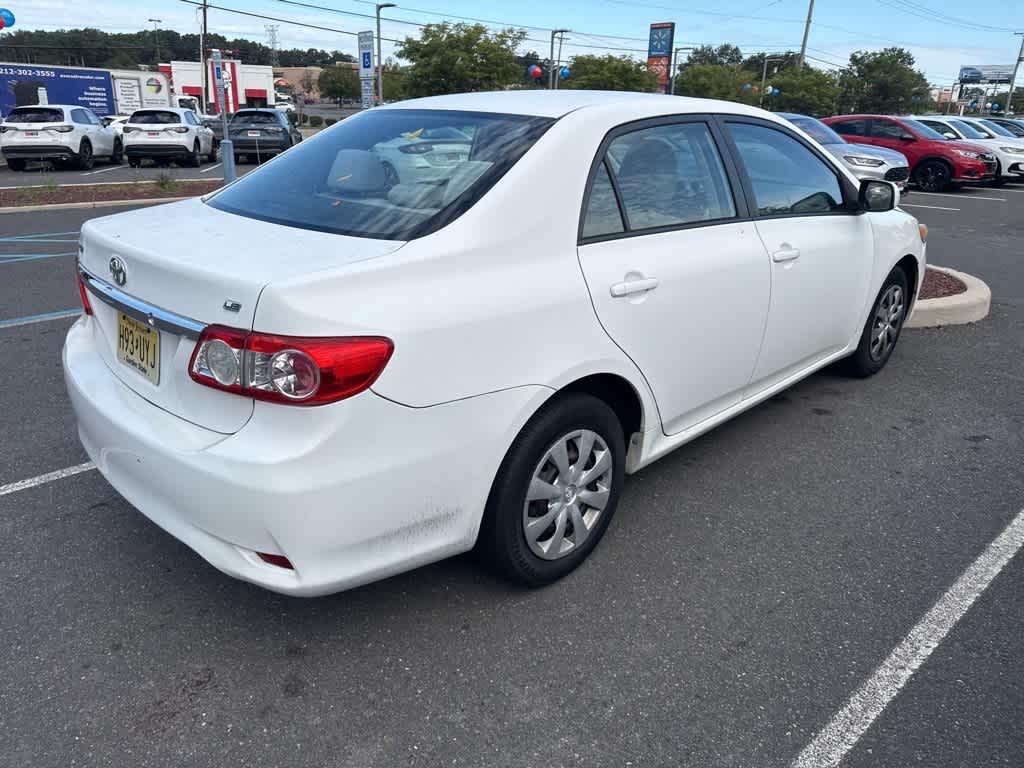 Thumbnail: 2011 Toyota Corolla - 6