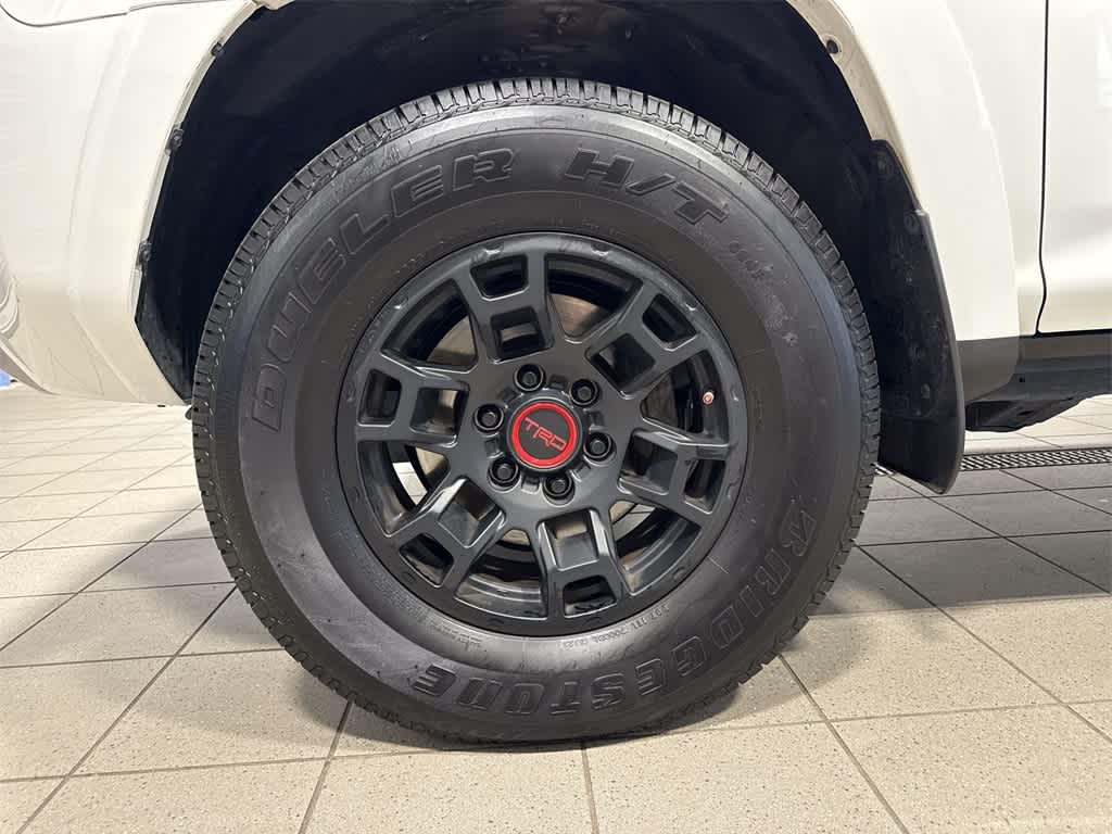 Thumbnail: 2022 Toyota 4Runner - 10