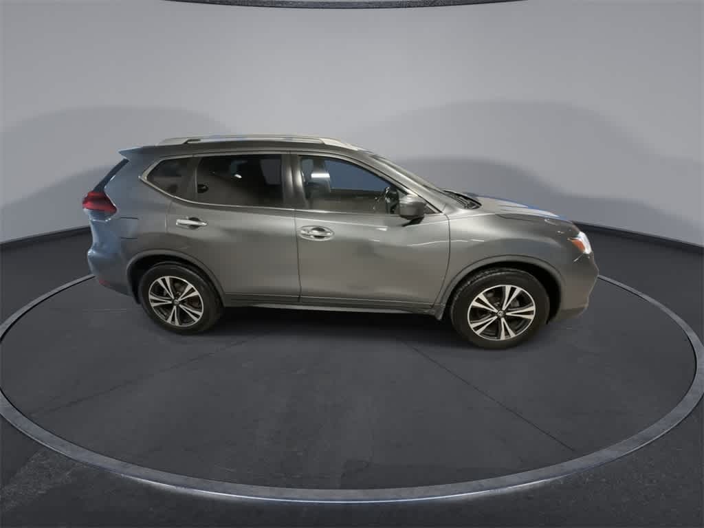 Thumbnail: 2019 Nissan Rogue - 9