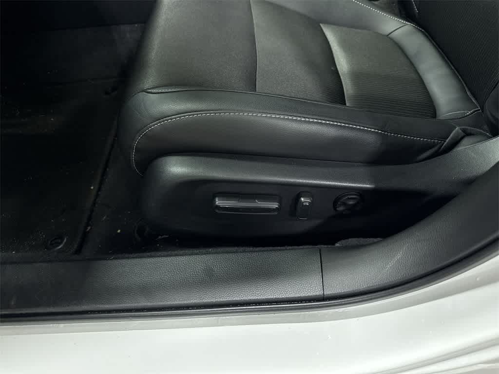 Thumbnail: 2022 Honda Accord - 21