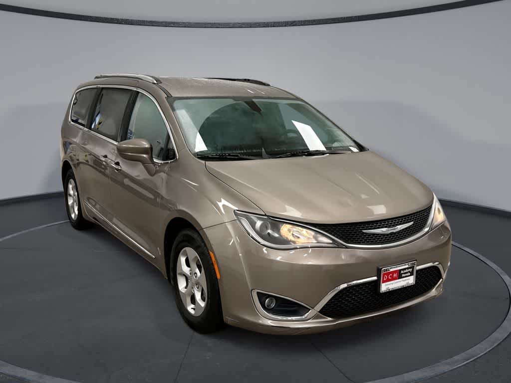 2017 Chrysler Pacifica  -
                  Old Bridge Township, NJ