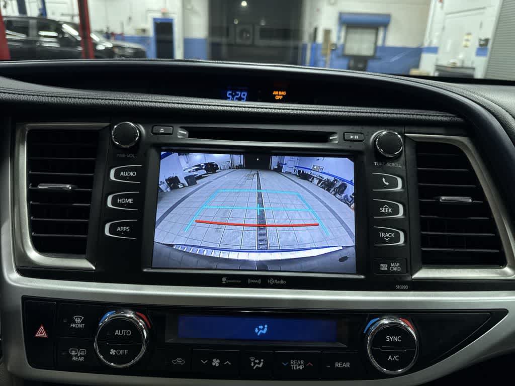 Thumbnail: 2019 Toyota Highlander - 27