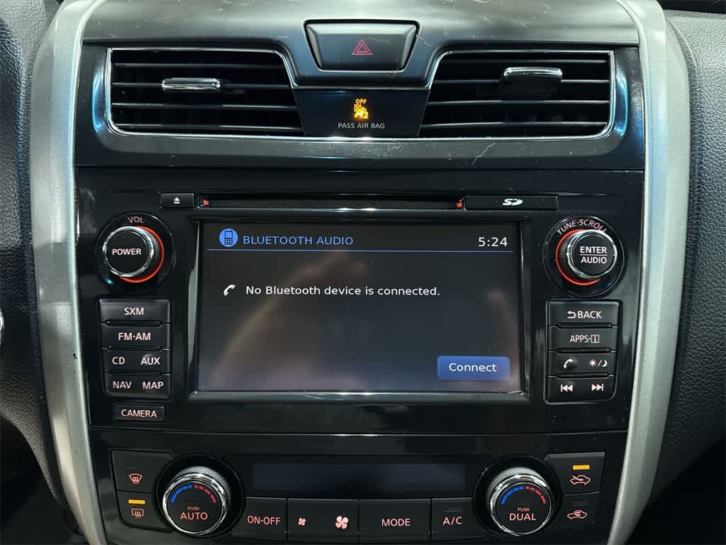 Thumbnail: 2014 Nissan Altima - 21