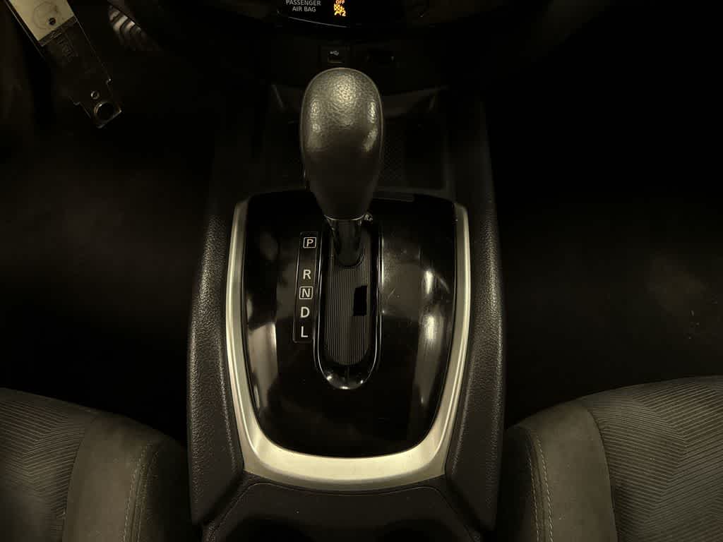Thumbnail: 2015 Nissan Rogue - 29