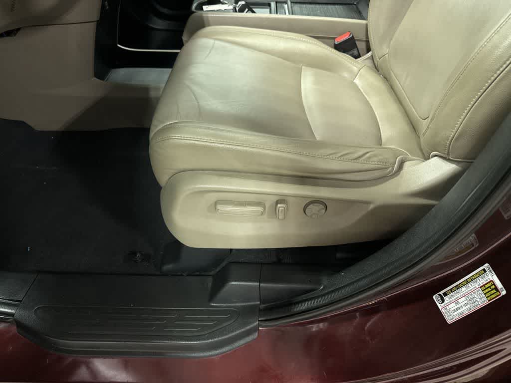 Thumbnail: 2019 Honda Odyssey - 24