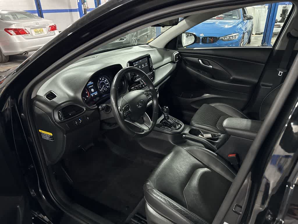 Thumbnail: 2019 Hyundai Elantra - 28