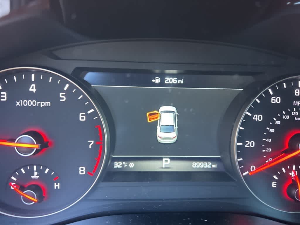 Thumbnail: 2018 Kia Cadenza - 17