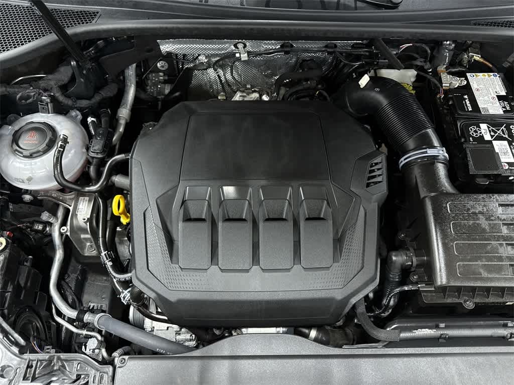 Thumbnail: 2024 Audi Q3 - 12