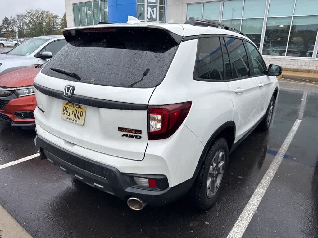 Thumbnail: 2022 Honda Passport - 4