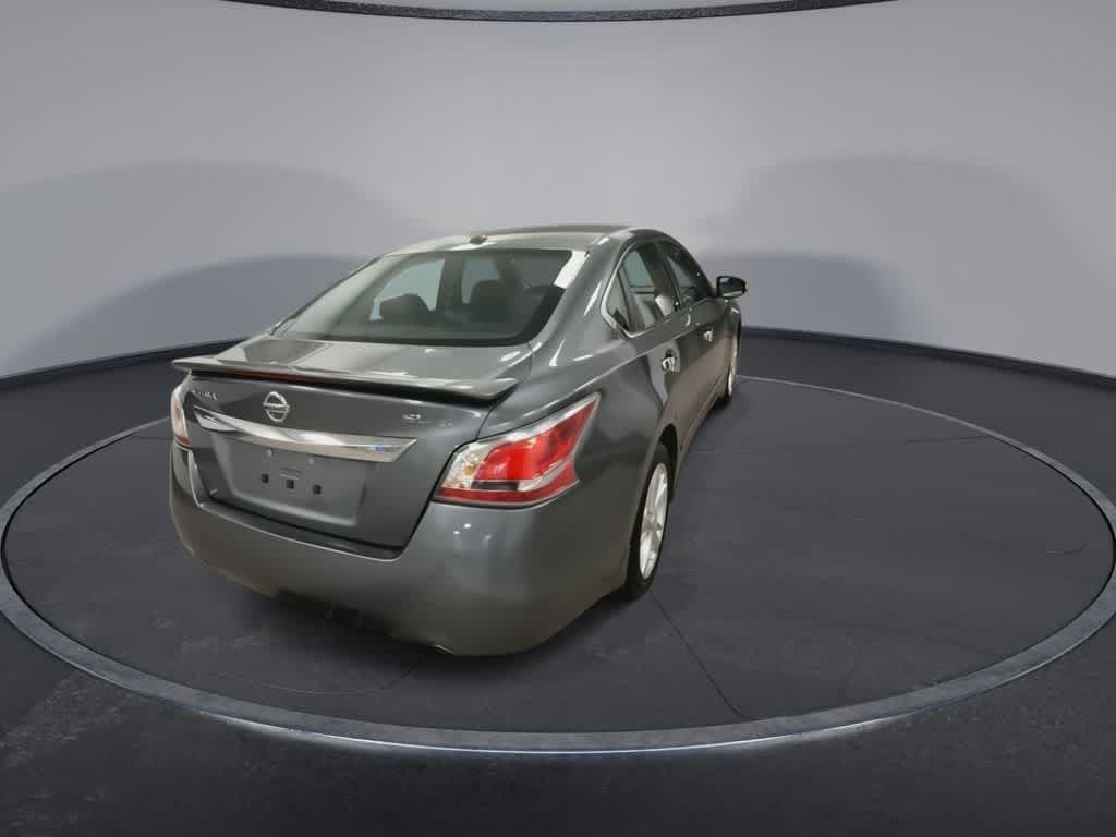 Thumbnail: 2015 Nissan Altima - 8