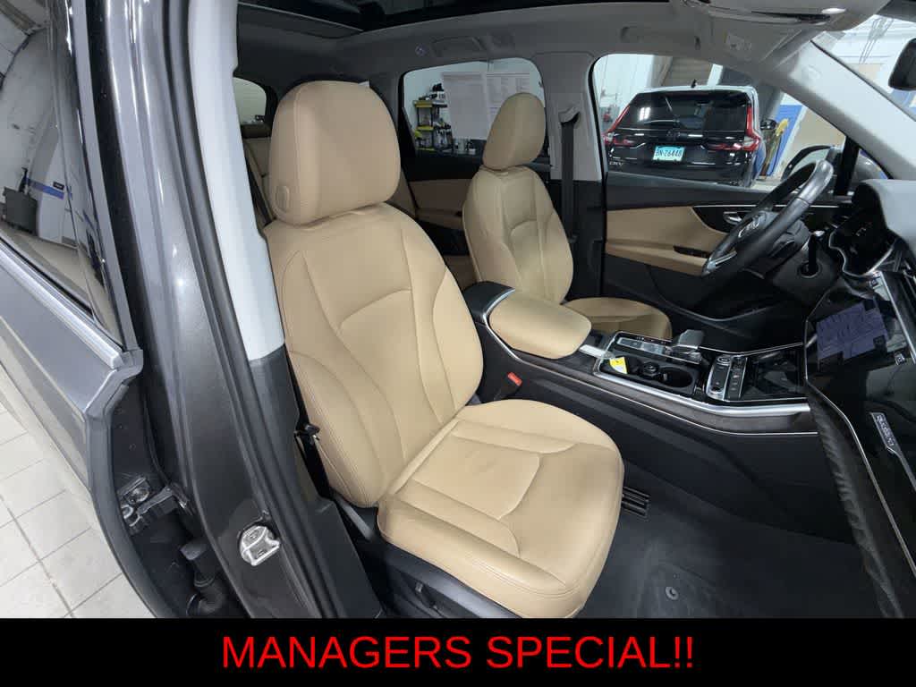 Thumbnail: 2022 Audi Q7 - 16