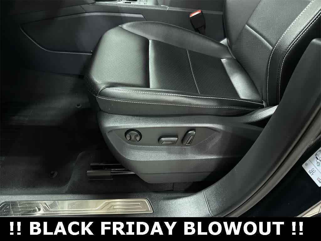 Thumbnail: 2021 Volkswagen Atlas - 24