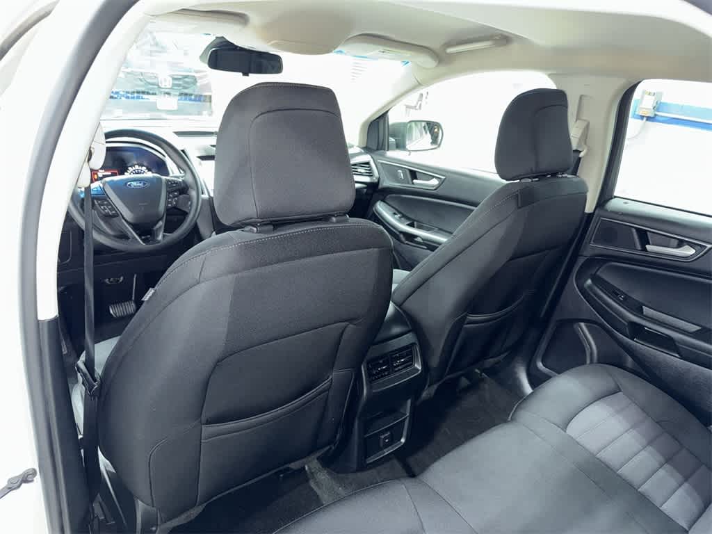 Thumbnail: 2020 Ford Edge - 27