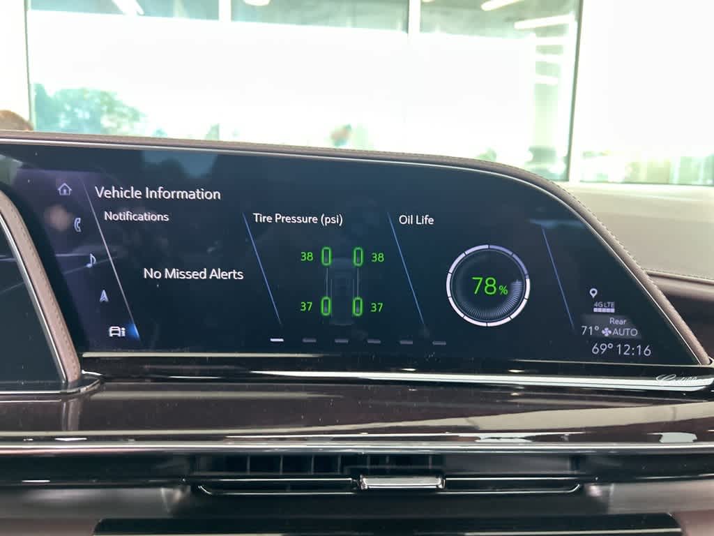 2022 Cadillac Escalade ESV Premium Luxury Platinum 23