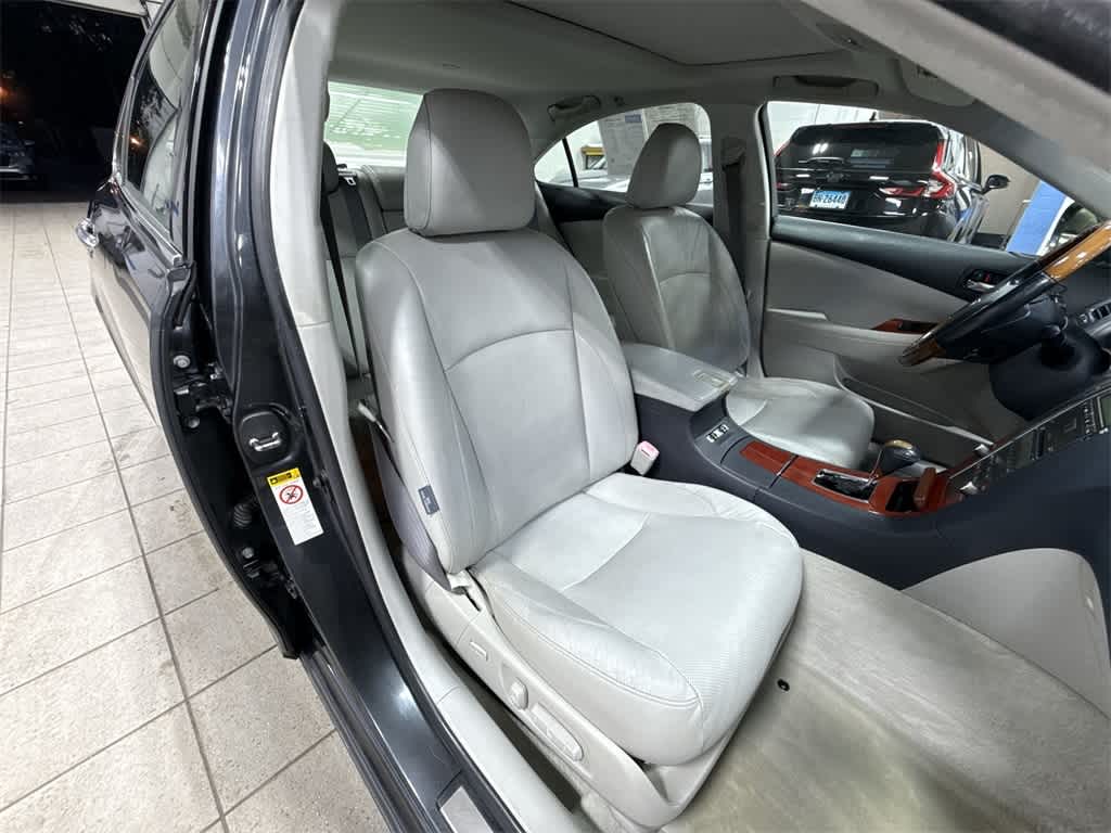 Thumbnail: 2007 Lexus ES - 16