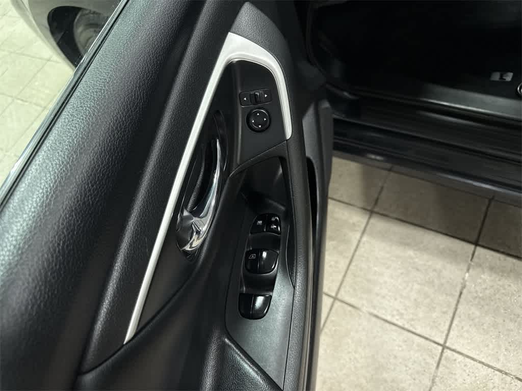 Thumbnail: 2017 Nissan Altima - 22