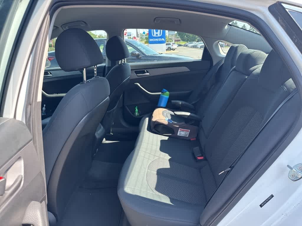 Thumbnail: 2019 Hyundai Sonata - 17