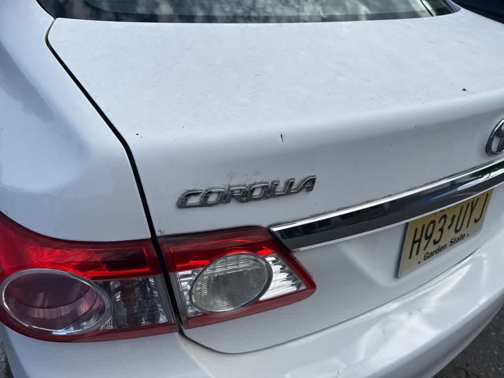 Thumbnail: 2011 Toyota Corolla - 10
