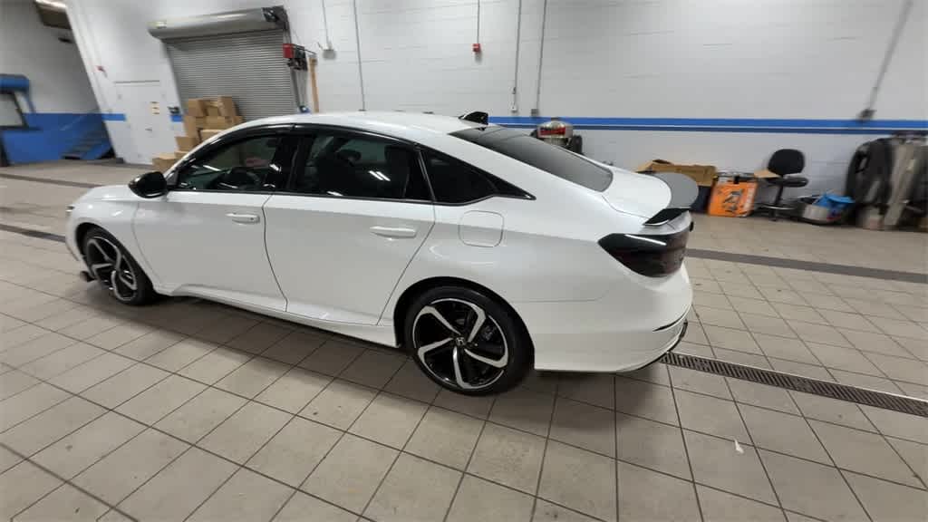 Thumbnail: 2022 Honda Accord - 6