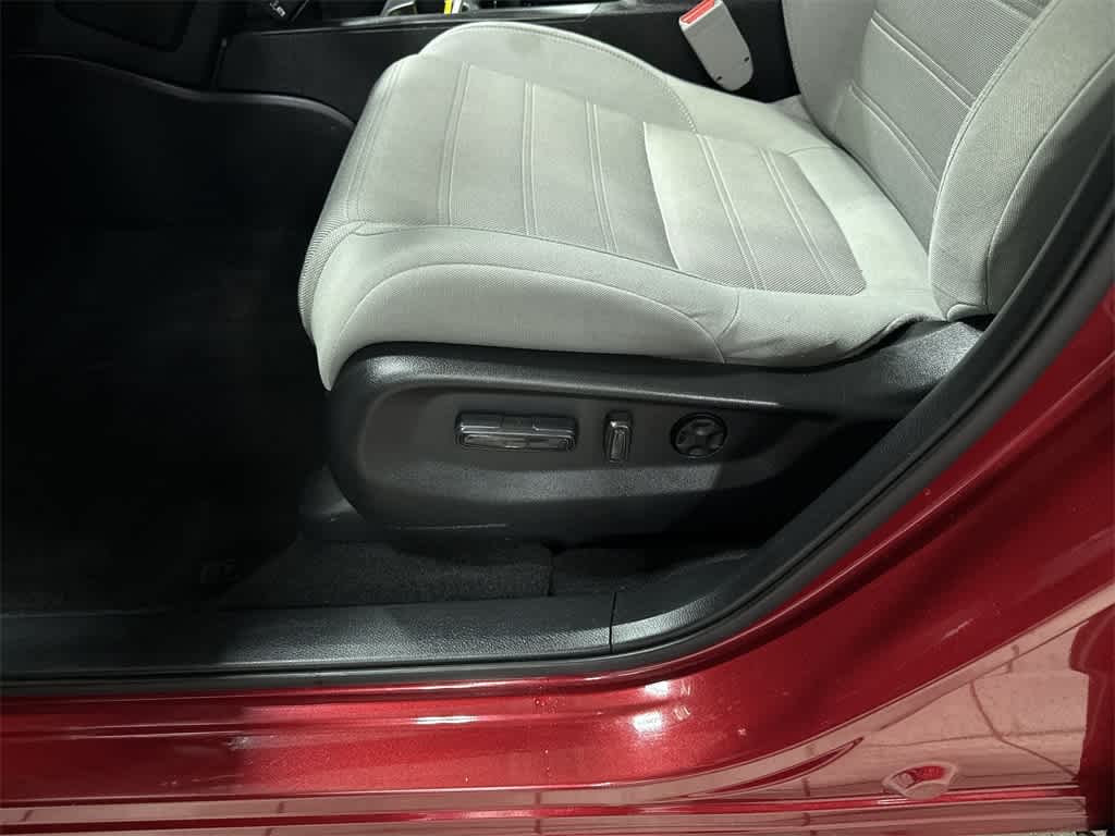 Thumbnail: 2022 Honda CR-V - 23