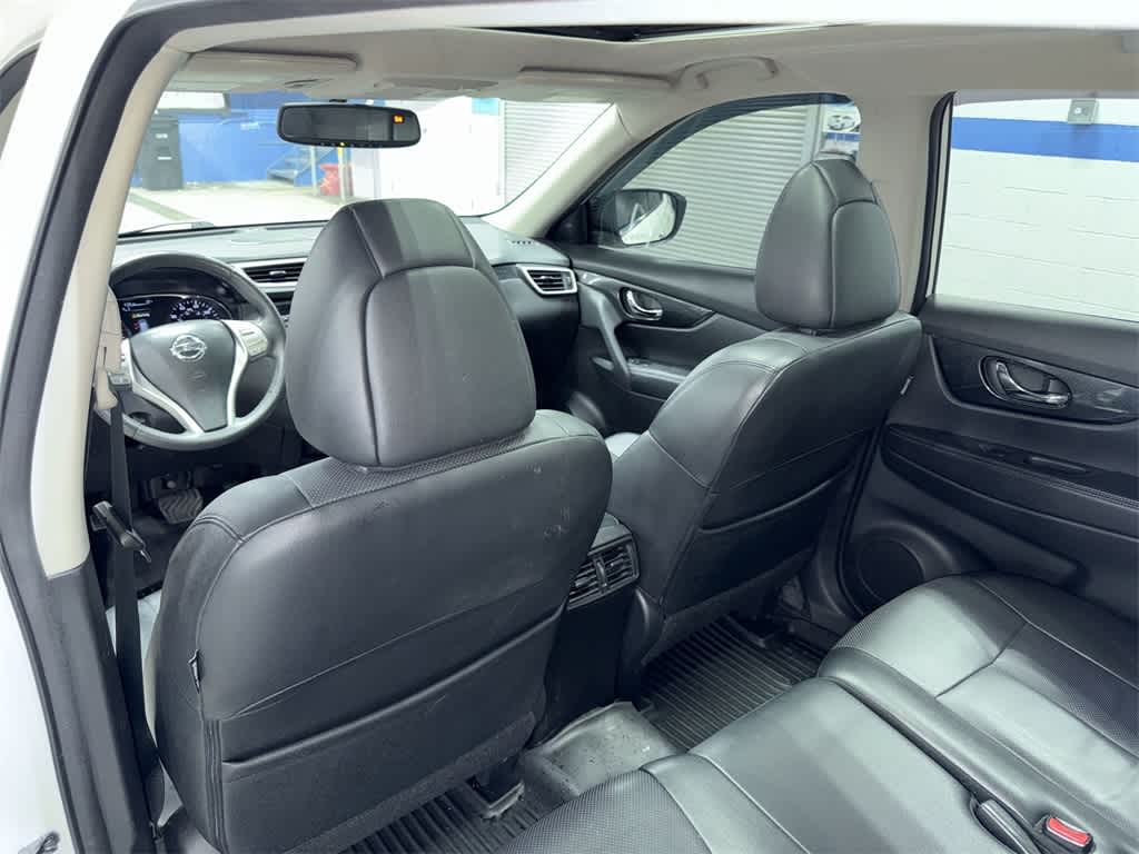 Thumbnail: 2015 Nissan Rogue - 29