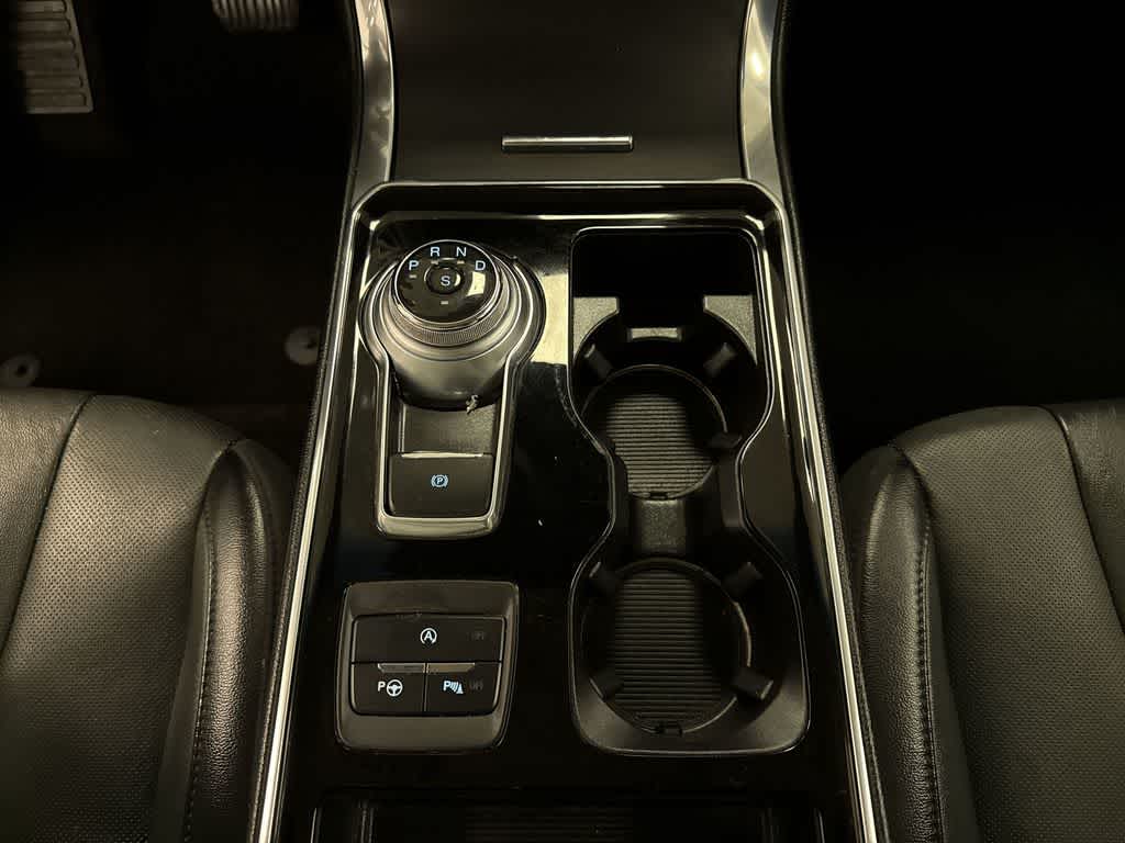 Thumbnail: 2019 Ford Edge - 36